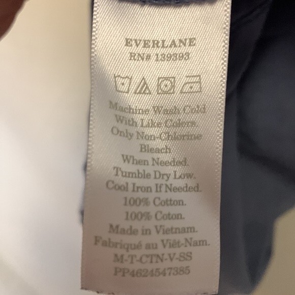 Everlane Blue Short Sleeve Slouchy V-neck T-shirt Size M - Picture 4 of 7